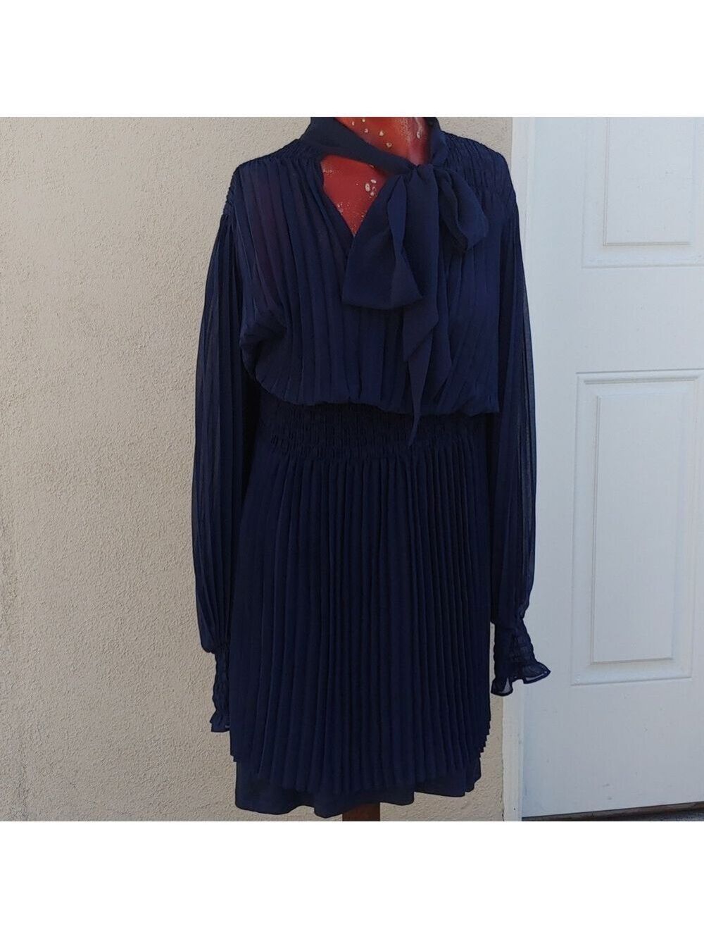 Banana Republic Women's Navy Pleaded Dress -Medium - Picture 1 of 13